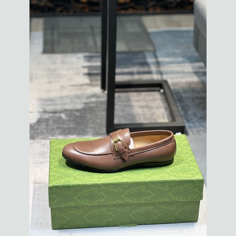 G*u*i leather shoes
